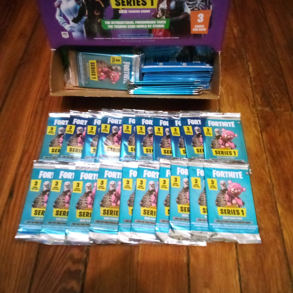 Lot of 20 Panini Fortnite Series 1 Booster …